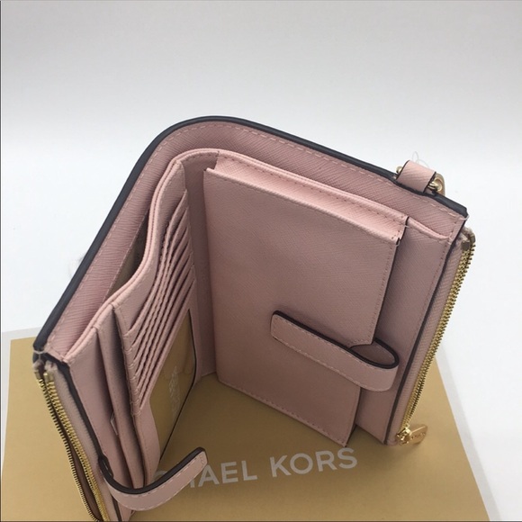 MICHAEL KORS LG DOUBLE ZIP WRISTLET BLOSSOM POWDER BLUSH NWT - Picture 3 of 16